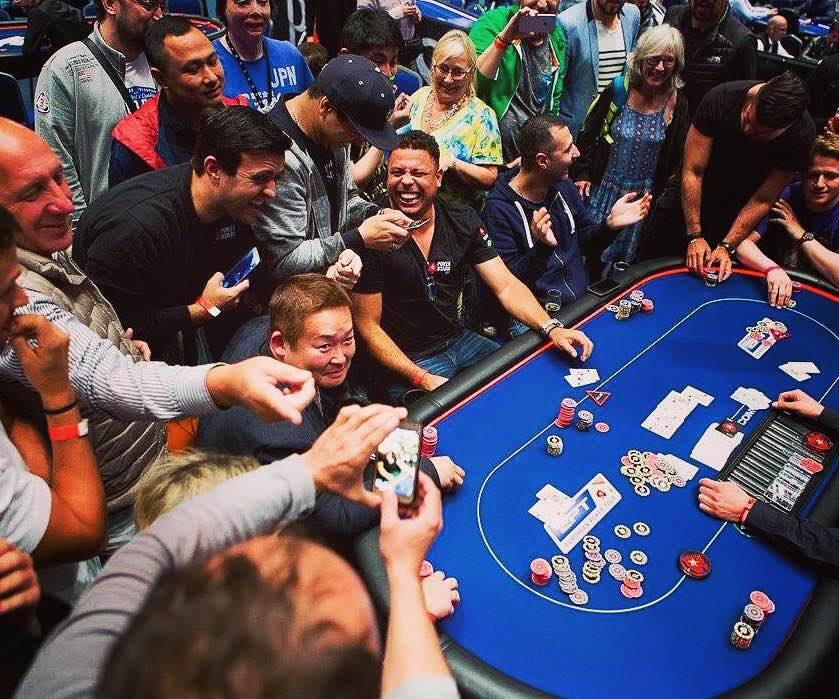 смотреть покерные турниры на русском языке 2015